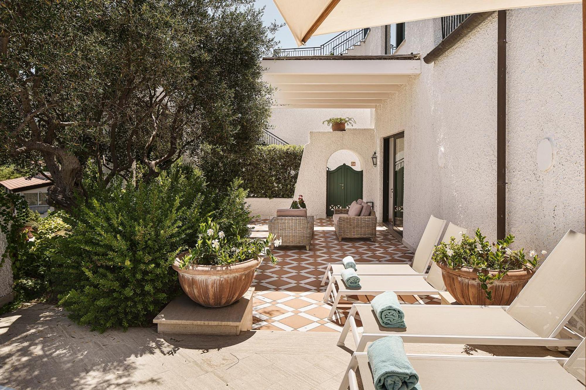 Hotel Botania Relais & - The Leading Of The World 5*